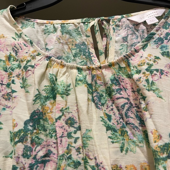 LC Lauren Conrad Women’s Floral 3/4 Sleeve Top - Picture 3 of 9